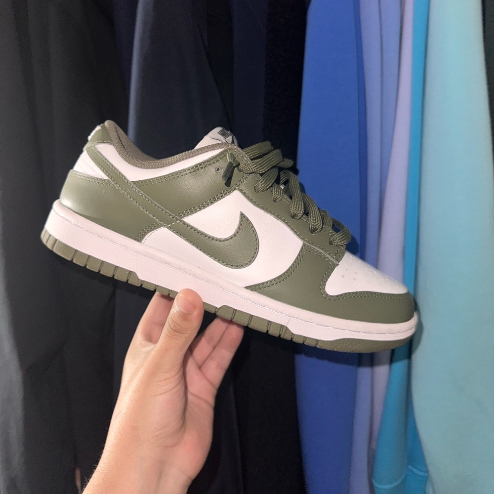 Nike Women Dunk Olive